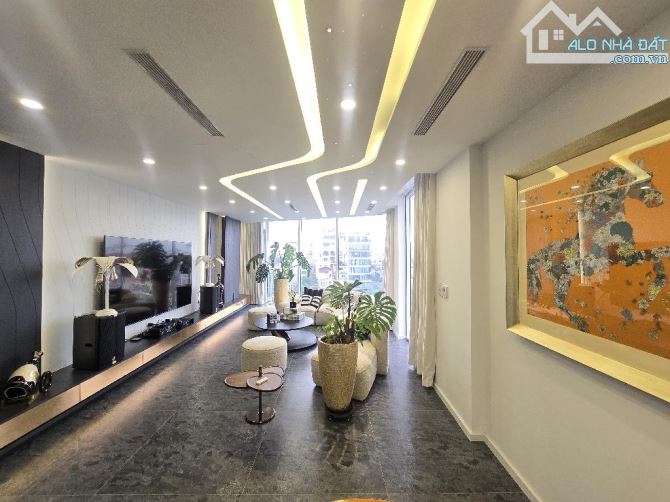 Bán Nhà Liễu Giai, 52m, 8 Tầng, MT 5,5, Oto, Kinh Doanh, Giá 52.6 Tỷ