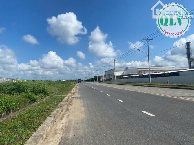 Bán đất trống 24.050 m2 trong KCN Vĩnh Lộc 2 Bến Lức, Long An.