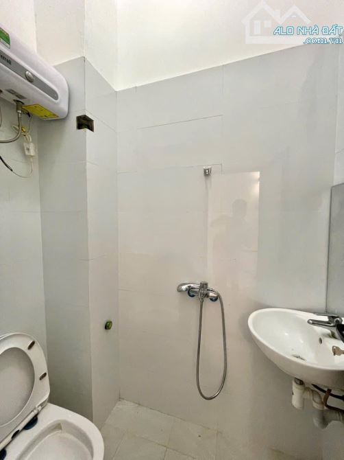 BÁN NHÀ, PHỐ LÊ HỒNG PHONG, NGUYỄN TRÃI, HÀ ĐÔNG, 5 TẦNG, DT 33M2, MT 5.7M, GIÁ 8TỶ - 5