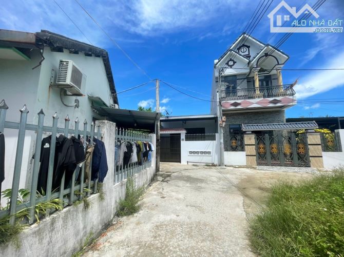 Bán đất thổ cư Vĩnh Ngọc, Nha Trang đường ô tô 3,7 mét. Khu dân cư đông đúc. - 1
