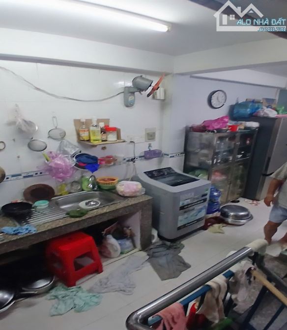 Bán nhà mặt tiền kinh doanh Văn Thân, P8, Q6, 160m2, 4 tầng, nở hậu, giá rẻ - 1