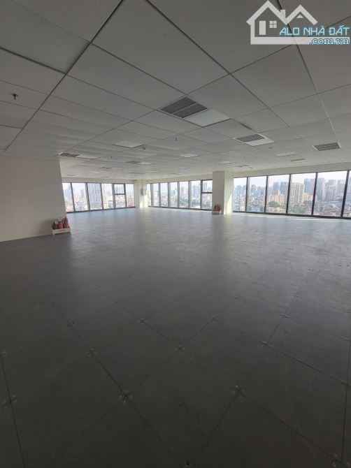 Cho thuê VP hạng A tại tòa Nhà Lotte Center Hanoi - 54 Liễu Giai, Ba Đình DT 80m2, 150m2, - 1