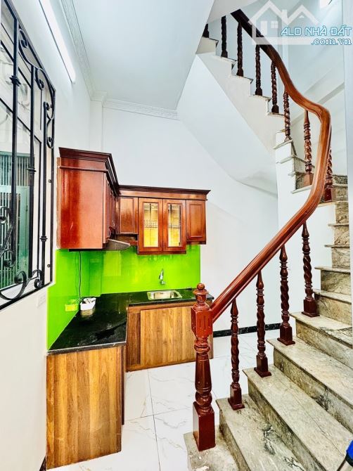 Bán nhà Lĩnh Nam 30mx4T MT6,5m giá chỉ 4,75tỷ full nội thất nhà đẹp ở luôn chỉ cách ô tô 1 - 1