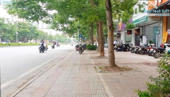 Bán nhà MP Nguyễn Văn Cừ - Long Biên 124m2, Mt 7.2m, hàng xóm Hoàn Kiếm, chỉ 38 tỷ. - 2