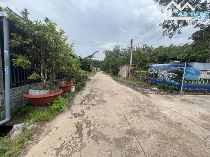 Đất Nền Thổ Cư 335m2 Giá chỉ 1 tỷ 6 Sổ Sẵn lô gốc 2 mặt tiền đường 6m, TT Lai Uyên - 2