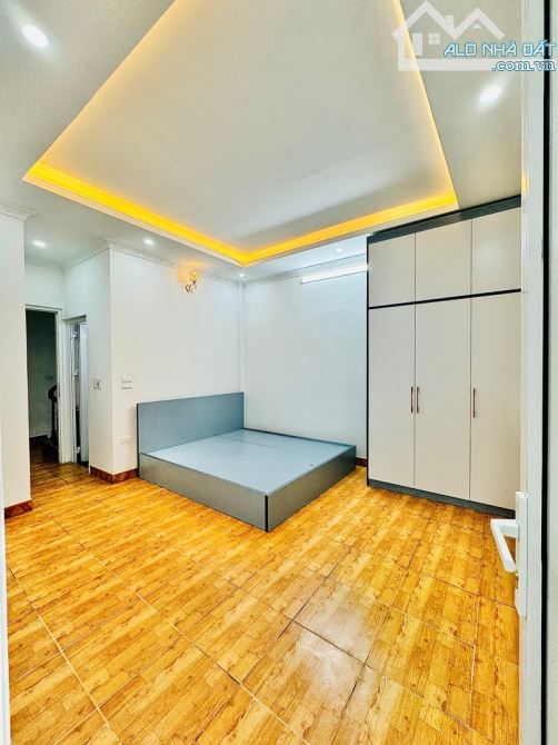 Bán nhà Lĩnh Nam 30mx4T MT6,5m giá chỉ 4,75tỷ full nội thất nhà đẹp ở luôn chỉ cách ô tô 1 - 2
