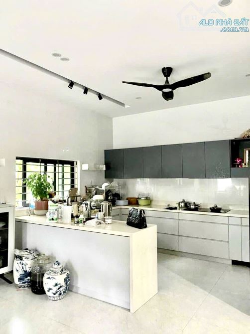 GIÁ SỤP HẦM CĂN NHÀ LÔ GÓC MT ĐƯỜNG MẠC ĐĂNG DOANH- 182M2- 3 TẦNG- TRUNG TÂM HÒA XUÂN. - 2