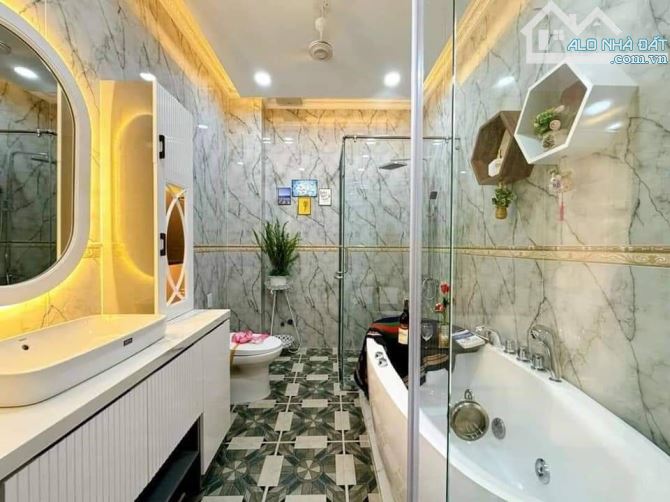 BÁN GẤP NHÀ VIP THÀNH THÁI, QUẬN 10 50M2, 3 LẦU 4PN, SỔ HỒNG RIÊNG - 2