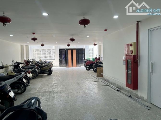 Toà CHDV Cầu Diễn 120m2- 7T- TM - 32CH, ô tô, DT.2.2tỷ/năm, giá 23tỷ5 - 2