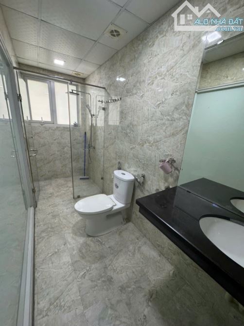 Bán nhà Phạm Văn Đồng, 100m2, phân lô, ô tô, kinh doanh, nội thất chủ tặng,  nhỉnh 11tỷ. - 3