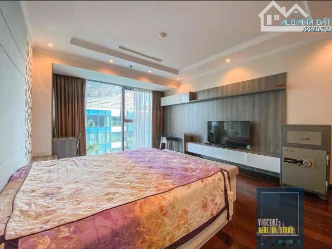 Cho Thuê Căn Hộ Vincom Đồng Khởi , 3PN , 2WC , 160m2 , Full Nội Thất  Giá : 70 triệu / th - 4