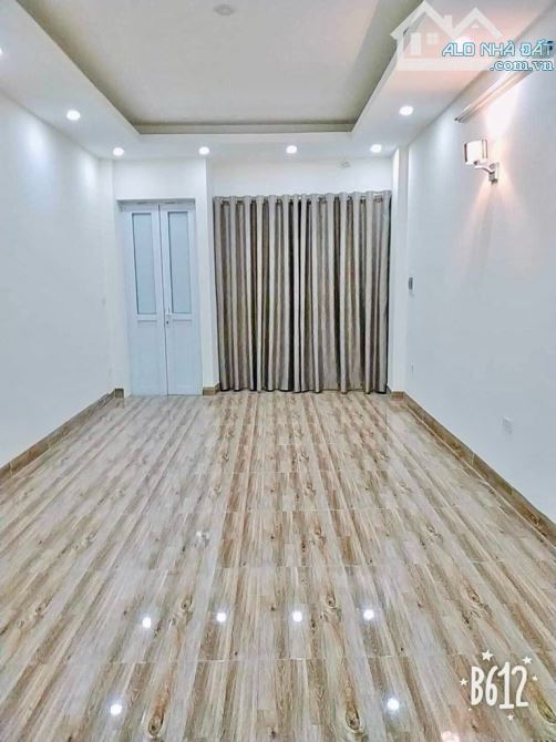 Bán nhà riêng phố Lĩnh Nam 30m2x5T MT3,6m giá chỉ 6,55 tỷ dòng tiền ổn định 30 triệu/tháng - 4