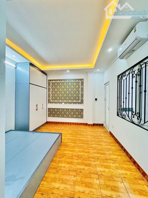 Bán nhà Lĩnh Nam 30mx4T MT6,5m giá chỉ 4,75tỷ full nội thất nhà đẹp ở luôn chỉ cách ô tô 1 - 4