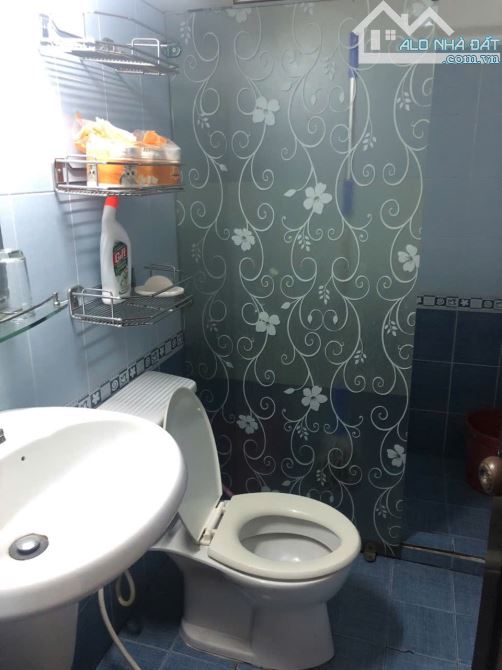 VÒNG XOAY NGUYỄN TRÃI - CỐNG QUỲNH QUẬN 1 - XE HƠI VÀO NHÀ - 84M2 - 18,5 TỶ - 4