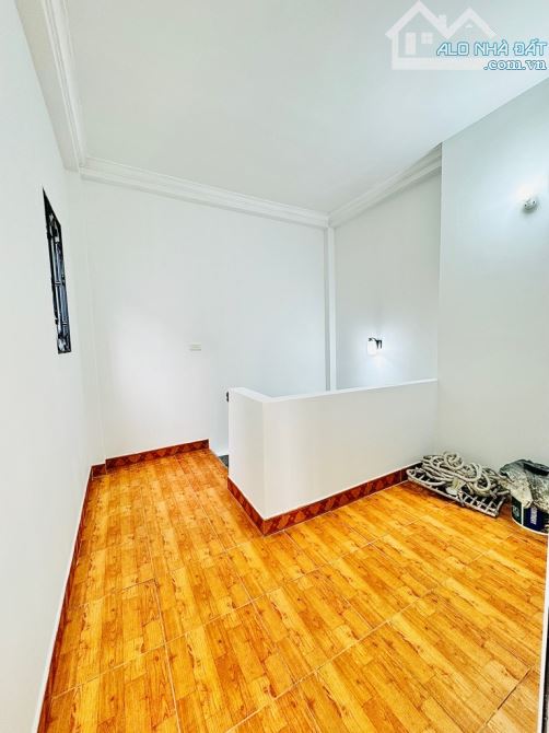 Bán nhà Lĩnh Nam 30mx4T MT6,5m giá chỉ 4,75tỷ full nội thất nhà đẹp ở luôn chỉ cách ô tô 1 - 5