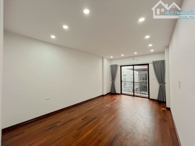 Bán nhà Hoàng Văn Thái, ô tô vào, 8 tầng, thang máy, 40m2, 14.8 tỷ - 6