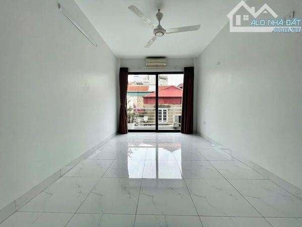 BÁN NHÀ, PHỐ LÊ HỒNG PHONG, NGUYỄN TRÃI, HÀ ĐÔNG, 5 TẦNG, DT 33M2, MT 5.7M, GIÁ 8TỶ - 3