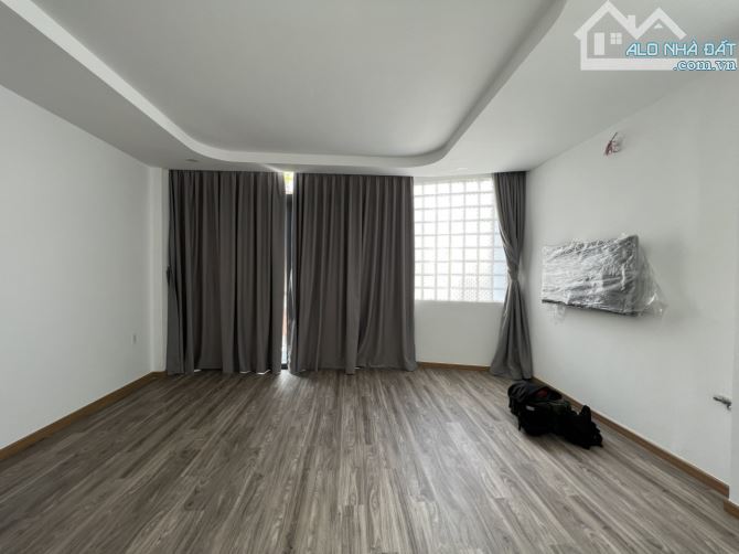 Bán nhà 4 tầng Bùi Hữu Nghĩa P2, xe ôtô ngủ trong nhà, DTSD 135m2, 7.59 tỷ TL - 7