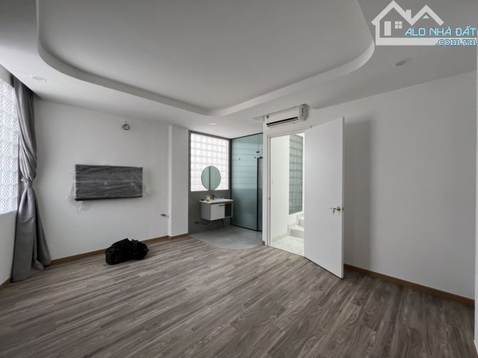 Bán nhà 4 tầng Bùi Hữu Nghĩa P2, xe ôtô ngủ trong nhà, DTSD 135m2, 7.59 tỷ TL - 8