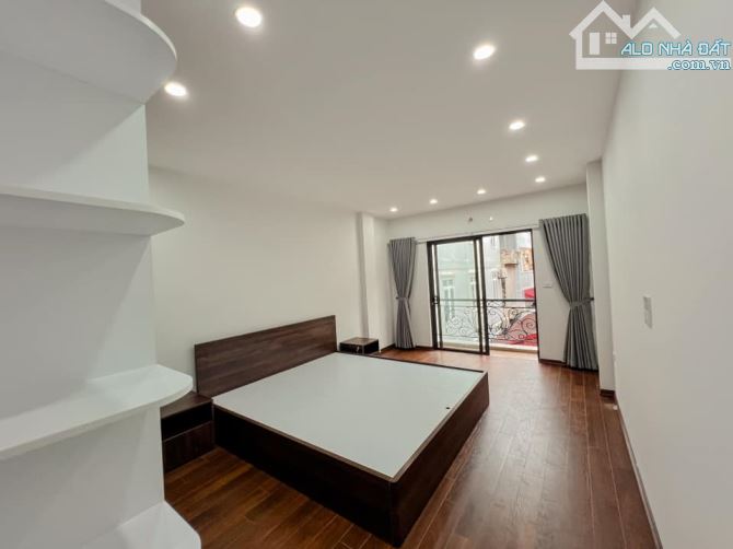 Bán nhà Hoàng Văn Thái, ô tô vào, 8 tầng, thang máy, 40m2, 14.8 tỷ - 8