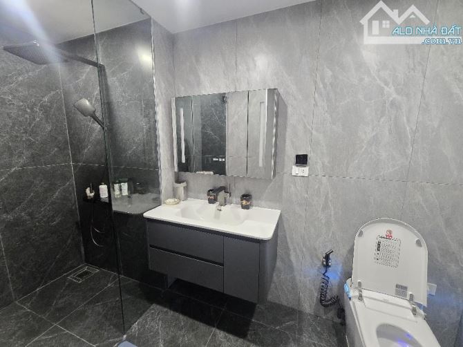 Bán Nhà Liễu Giai, 52m, 8 Tầng, MT 5,5, Oto, Kinh Doanh, Giá 52.6 Tỷ - 9