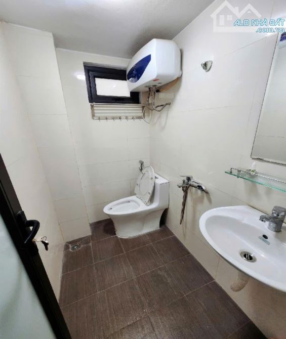 Bán Nhà 40m2/ 5 tầng tại ngõ 258 Tân Mai Giá 8 tỷ 9