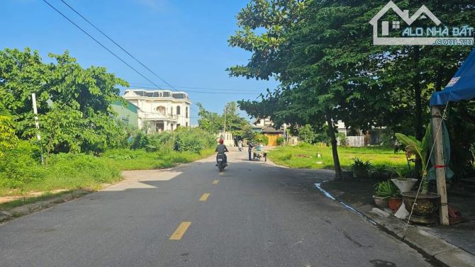 BÁN ĐẤT MẶT TIỀN BÀ HUYỆN THANH QUAN, TP. ĐÔNG HÀ