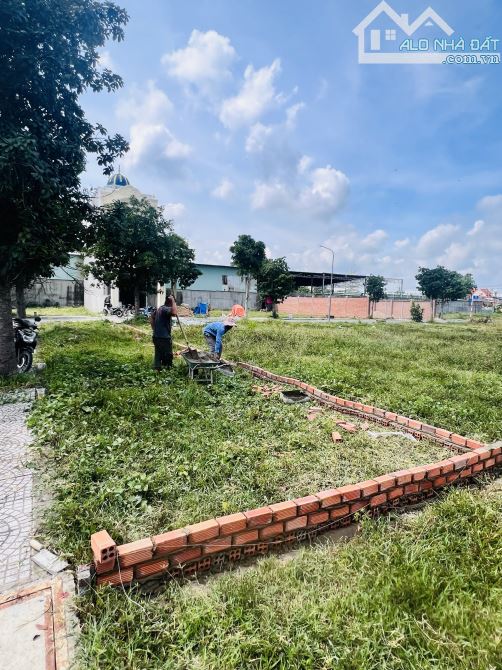 Hàng hiếm, KDC An Viễn nền góc 2 mặt tiền. 99m2. thông thoáng. giá mềm. thanh khoản nhanh