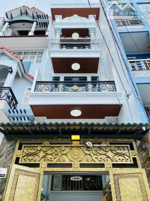 Chấn động BĐS ! Bán nhà xinh Hoàng Hoa Thám (5x10m) Trệt 4Lầu, 7phòng ngủ full Nội Thất