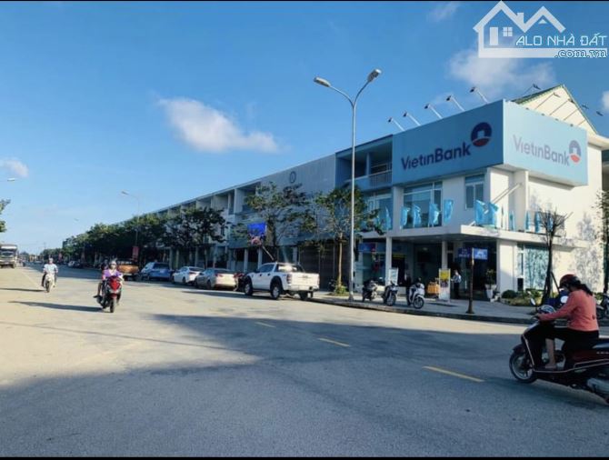 Bán Nhà An Cựu City 126m2 đường số 8 view Sân Teniss full nội thất