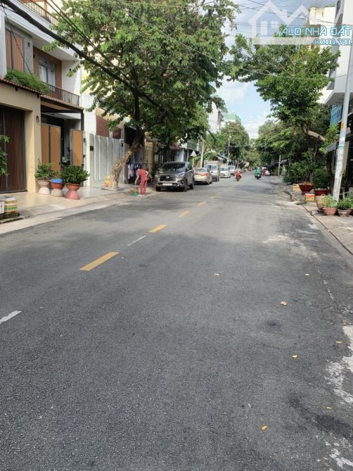 Đường 12m THÂN NHÂN TRUNG, 160m2 8,3x19m vuông vức, chỉ 23 tỷ.