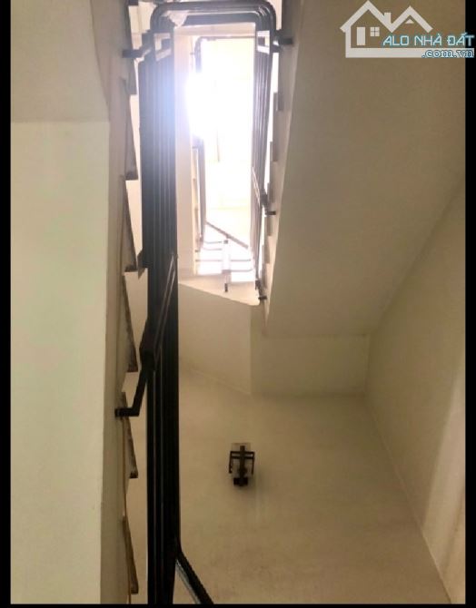 1/ ĐƯỜNG 8M NGAY CHỢ TÂN HƯƠNG - TÂN PHÚ - 93M2 - 3 TẦNG - 10PN