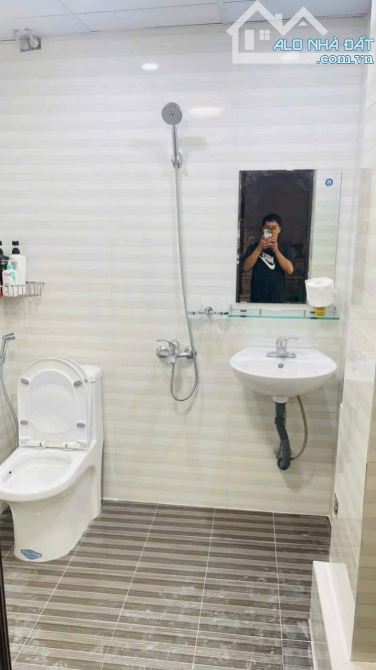 Cho thuê nhà Ngọc thụy 35m, 5 tầng, giá 8.5 triệu/tháng, full đồ, ngõ rộng, thông, gần cầu - 1