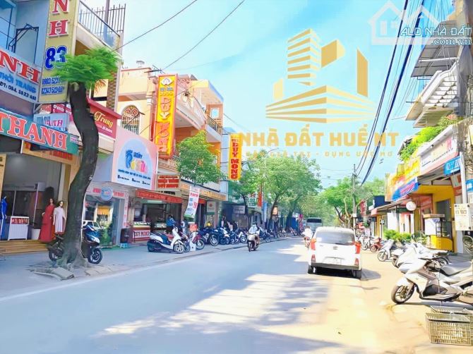 Mặt tiền đường Mai Thúc Loan, quận Phú Xuân. Trung tâm Tp Huế.  • Dt đất: 194 m2 ( ngang 8 - 1