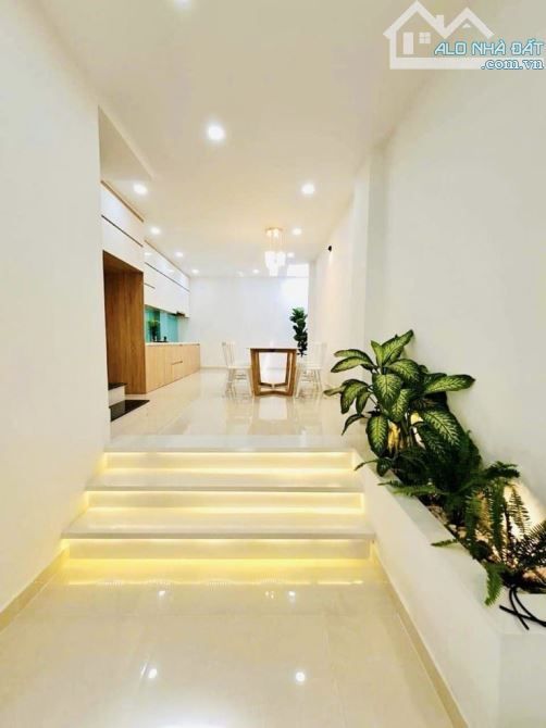 NHÀ PHỐ HIỆN ĐẠI - P.TRƯỜNG THỌ, THỦ ĐỨC- 3 TẦNG CỰC ĐẸP - TẶNG NỘI THẤT - 1