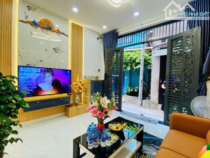 🏠🏠 NHÀ MỚI ĐẸP 100% - SÁT MẶT TIỀN - NỞ HẬU - KHU VIP - TRẦN QUỐC TUẤN, P1, GÒ VẤP - 1