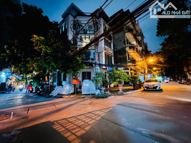 BÁN NHÀ PHẠM NGỌC THẠCH, 7 TẦNG + TUM, THANG MÁY, ÔTÔ ĐỖ CỬA, VỈA HÈ RỘNG. 15.3 TỶ - 1
