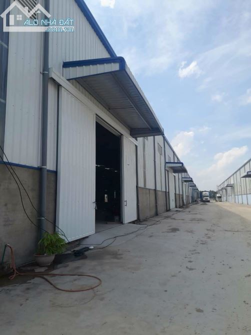 Cho thuê 1.500m2 nhà xưởng công nghiệp mới xây dựng tại cụm công nghiệp Chỉ Đạo, Văn Lâm. - 1