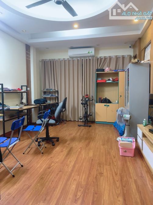 PHÂN LÔ ÔTÔ TRÁNH MẠC THÁI TỔ CẦU GIẤY 50M 22,5TỶ 5TẦNG NGÕ THÔNG VỈA HÈ KINH DOANH - 2