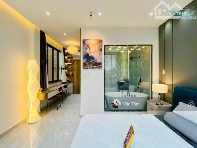 Chấn động BĐS ! Bán nhà xinh Hoàng Hoa Thám (5x10m) Trệt 4Lầu, 7phòng ngủ full Nội Thất - 2