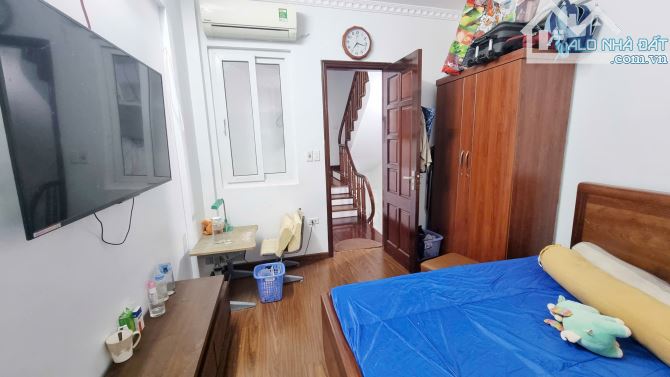 HIẾM- HOÀNG QUỐC VIỆT- 30M RA Ô TÔ TRÁNH- 45Mx6T- 7 NGỦ- Ở NGAY- NHỈNH 9 TỶ - 2