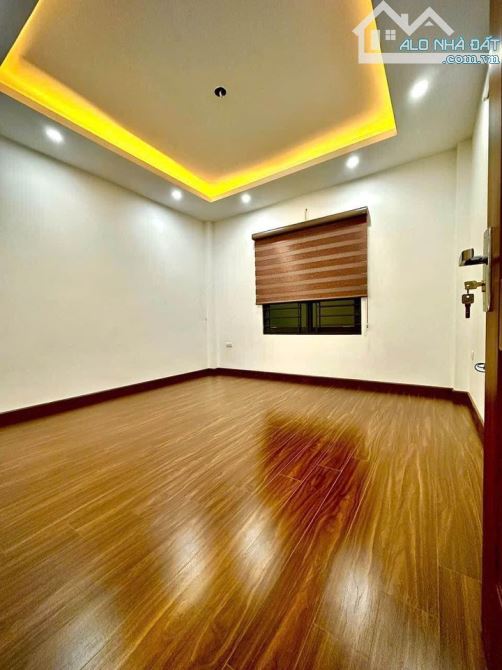 SIÊU HIẾM NHÀ VĨNH PHÚC 70m2-20m RA OTO TRÁNH-NGÕ THÔNG TỨ TUNG-CÓ SÂN ĐỂ XE-GIÁ NHỈNH TỶ - 3