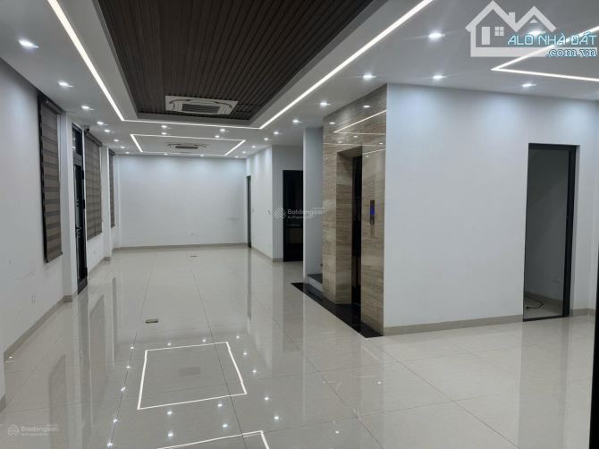 Cho thuê biệt thự Trung Kính, Cầu Giấy 300 m2, 5 tầng 1 hầm 120tr - 3