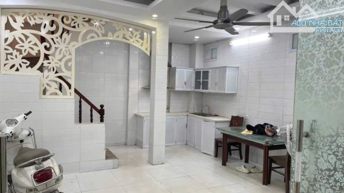 Cho thuê nhà Ngọc thụy 35m, 5 tầng, giá 8.5 triệu/tháng, full đồ, ngõ rộng, thông, gần cầu - 5