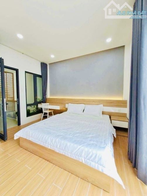 NHÀ PHỐ HIỆN ĐẠI - P.TRƯỜNG THỌ, THỦ ĐỨC- 3 TẦNG CỰC ĐẸP - TẶNG NỘI THẤT - 5