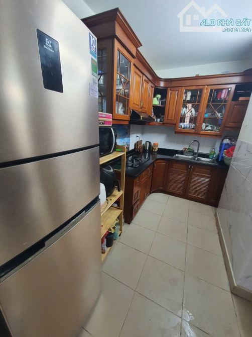 Siêu rẻ! Bán căn 102m2 giá 6 tỷ ,có thương lượng khu ĐT Handi Resco Cổ Nhuế. Sổ đỏ sẵn - 6