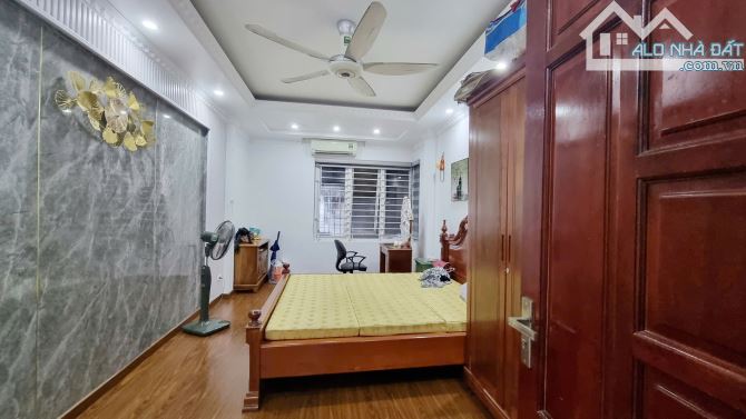 HIẾM- HOÀNG QUỐC VIỆT- 30M RA Ô TÔ TRÁNH- 45Mx6T- 7 NGỦ- Ở NGAY- NHỈNH 9 TỶ - 6