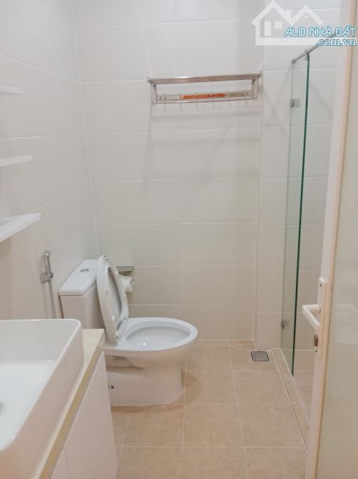 NHÀ đẹp, 1T2LST 4,5x16m, công nhận 72m2. Hẻm Bùi Đình Túy 8m, xe hơi ngủ trong nhà - 9