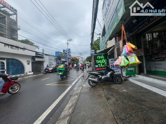 Mặt tiền kinh doanh quận 7. Kế bên LOTTE MART 240m2 nở hậu