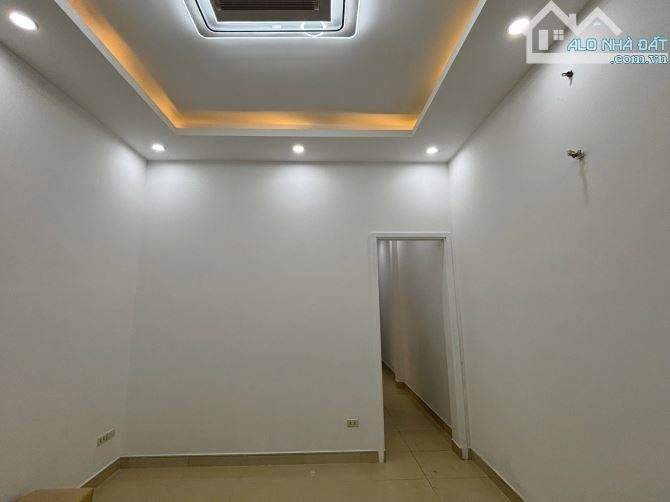 Nhà cấp 4 hẻm 41 Gò Cát, nhà 65m 2 phòng ngủ